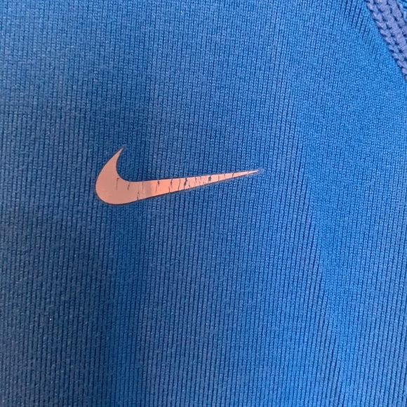 long-sleeve T-shirt used in good condition for women size -M- 8. -10 - Picture 3 of 9